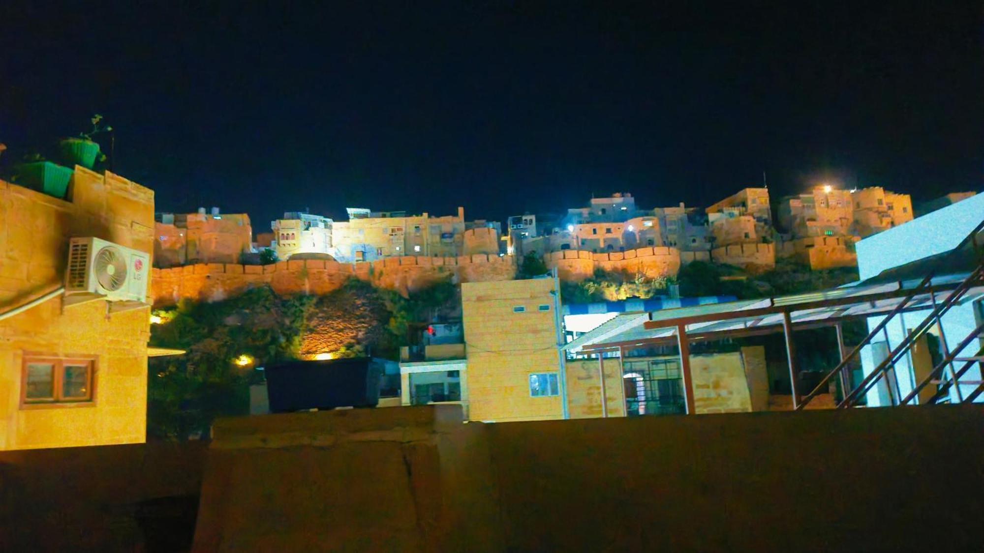 Hotel Navodaya Jaisalmer Exterior photo
